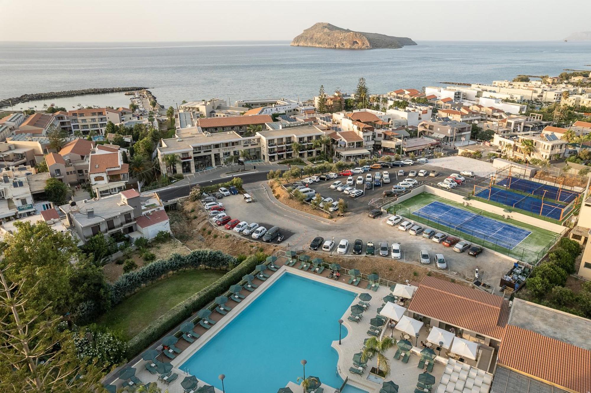 Porto Platanias Village Aparthotel 5*