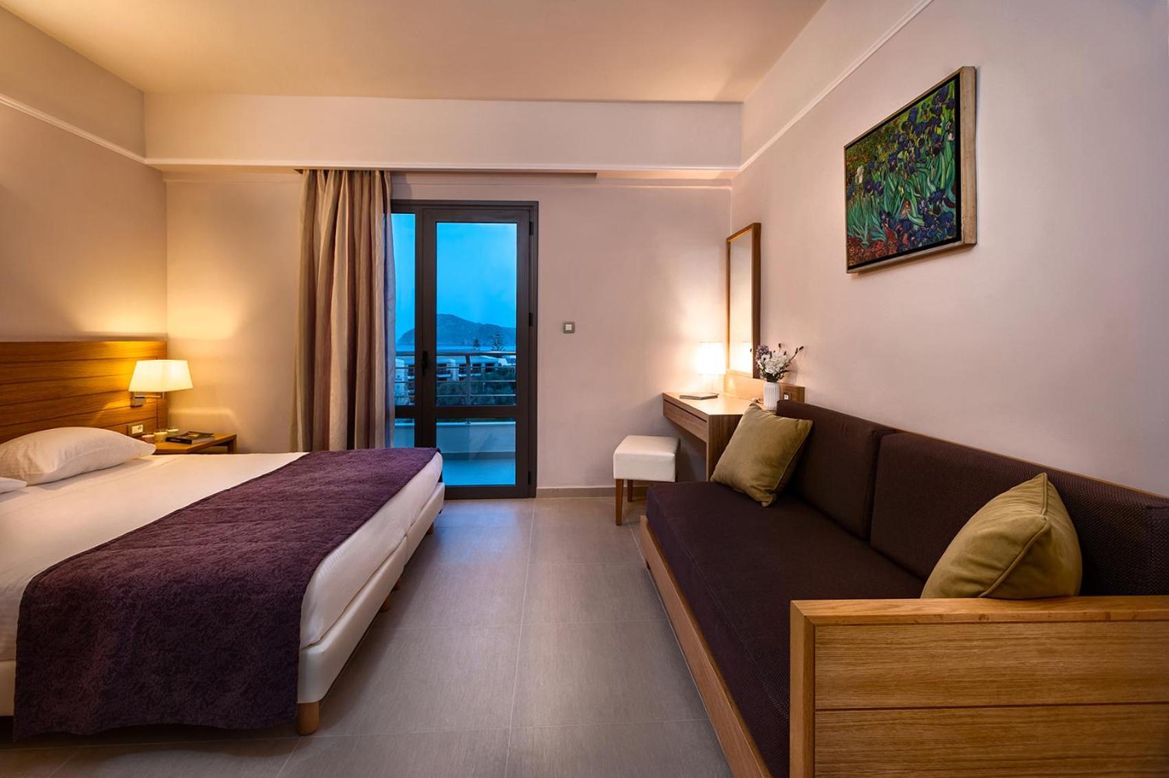Aparthotel Porto Platanias Village